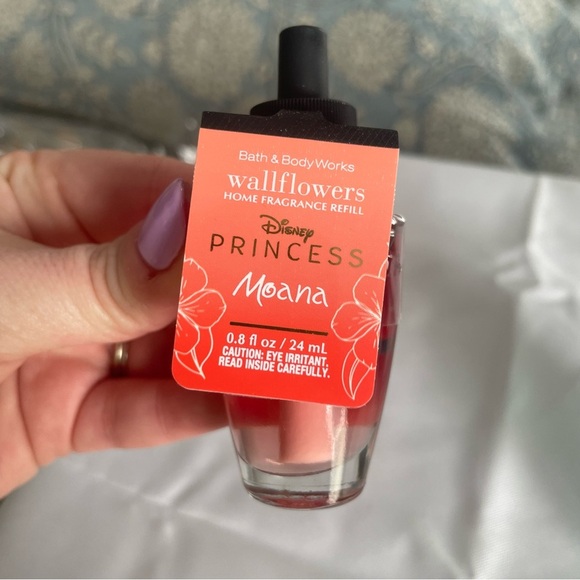 NEW ARIEL MOANA Disney Wallflower Refill Bulb SEALED Bath & Body Works SOLD OUT - Picture 2 of 7
